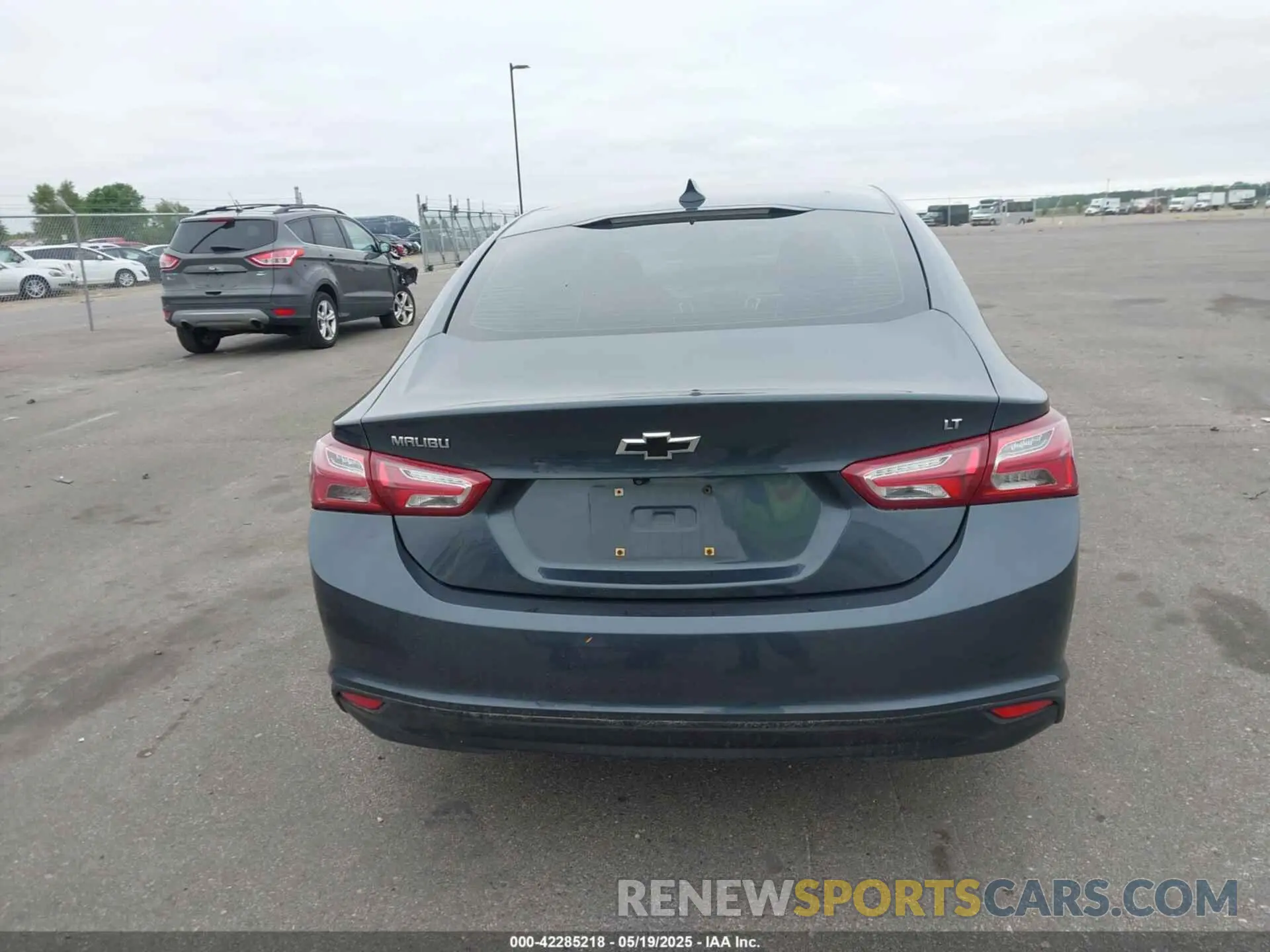 16 Photograph of a damaged car 1G1ZD5STXKF136256 CHEVROLET MALIBU 2019