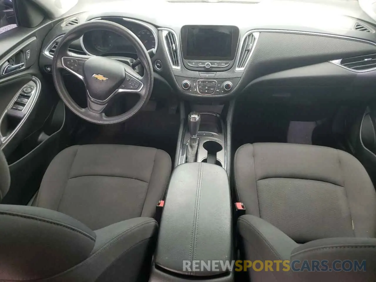 8 Photograph of a damaged car 1G1ZD5STXKF141795 CHEVROLET MALIBU 2019