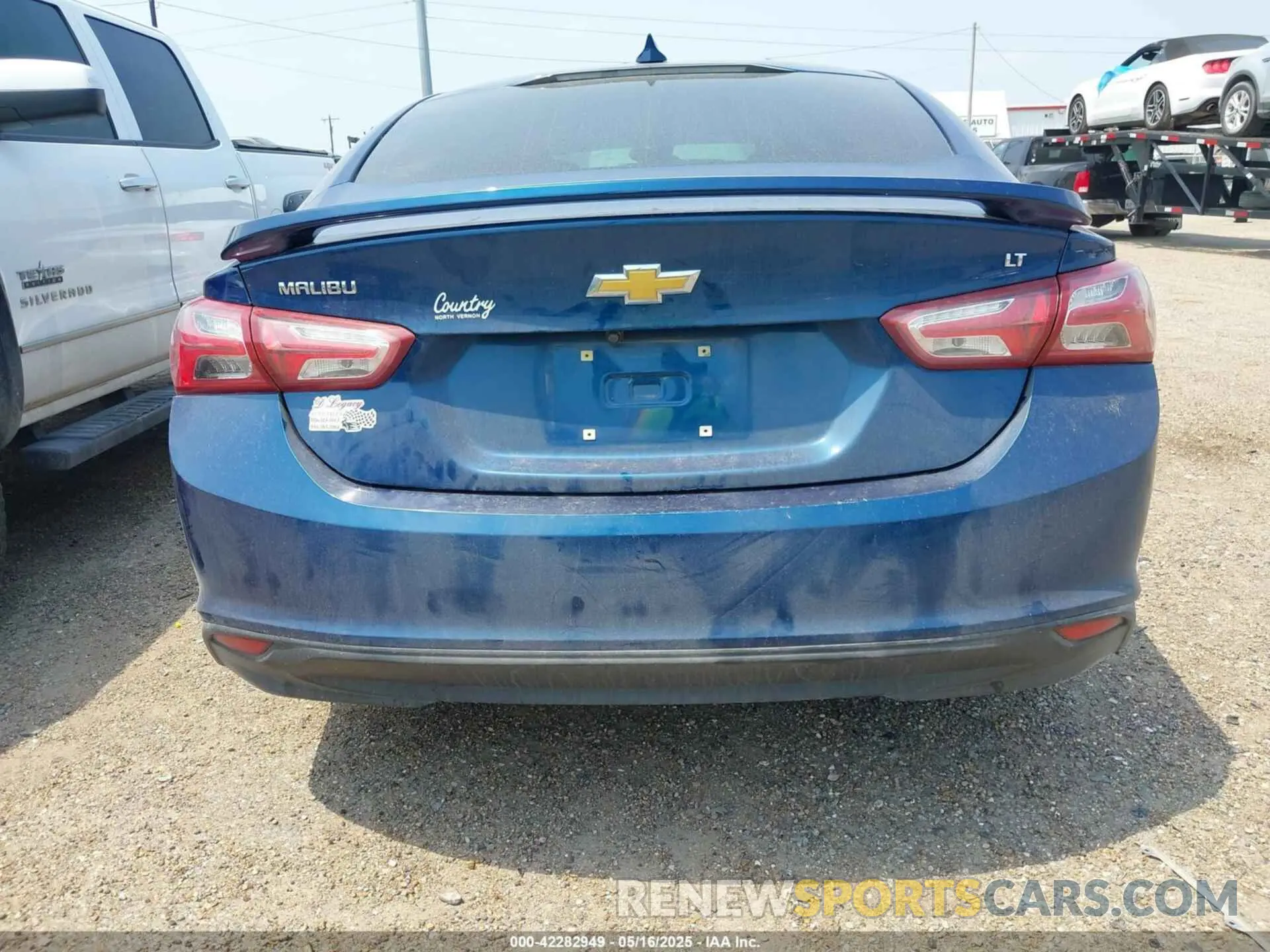 17 Photograph of a damaged car 1G1ZD5STXKF150657 CHEVROLET MALIBU 2019