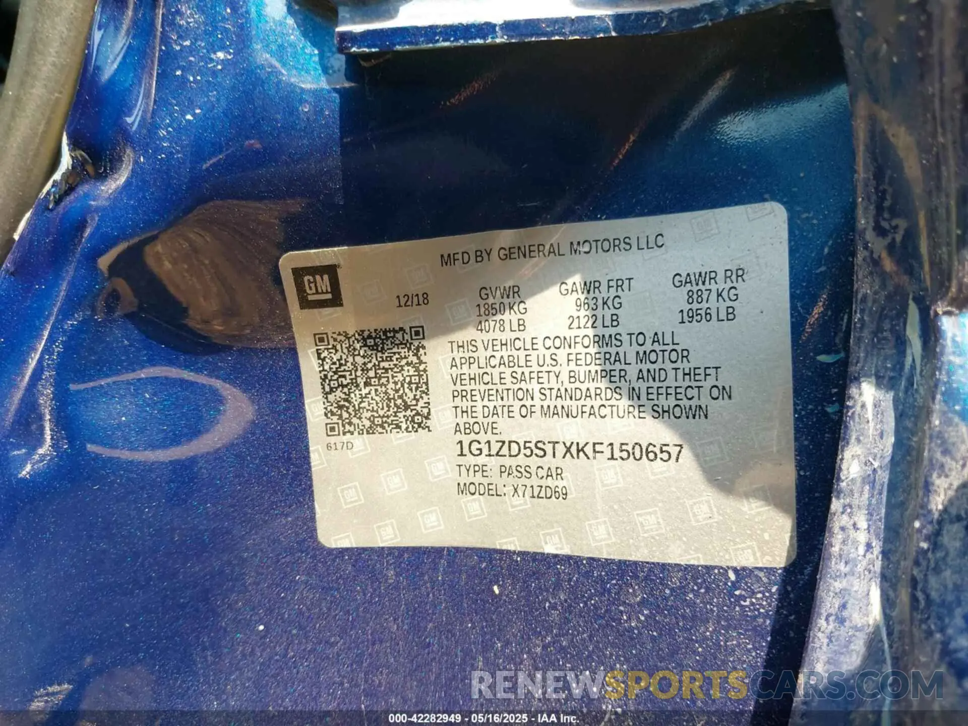 9 Photograph of a damaged car 1G1ZD5STXKF150657 CHEVROLET MALIBU 2019