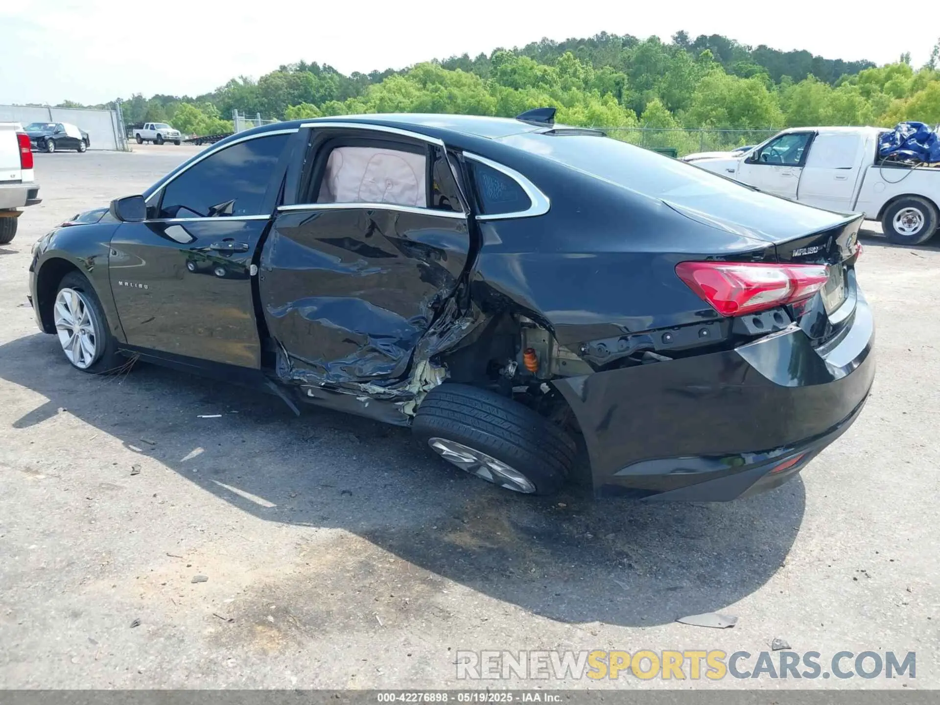 3 Photograph of a damaged car 1G1ZD5STXKF163439 CHEVROLET MALIBU 2019