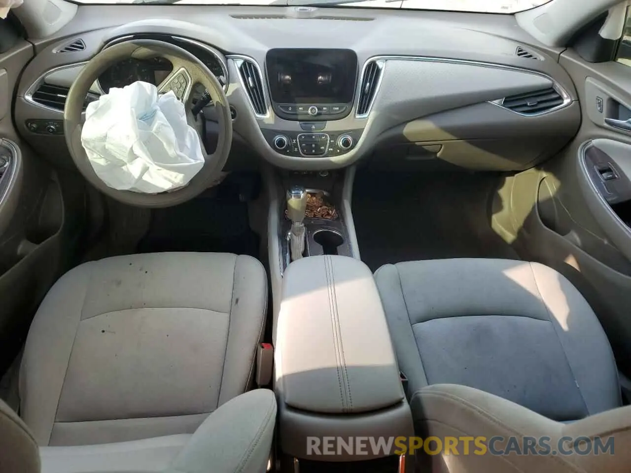 8 Photograph of a damaged car 1G1ZD5STXKF173498 CHEVROLET MALIBU 2019