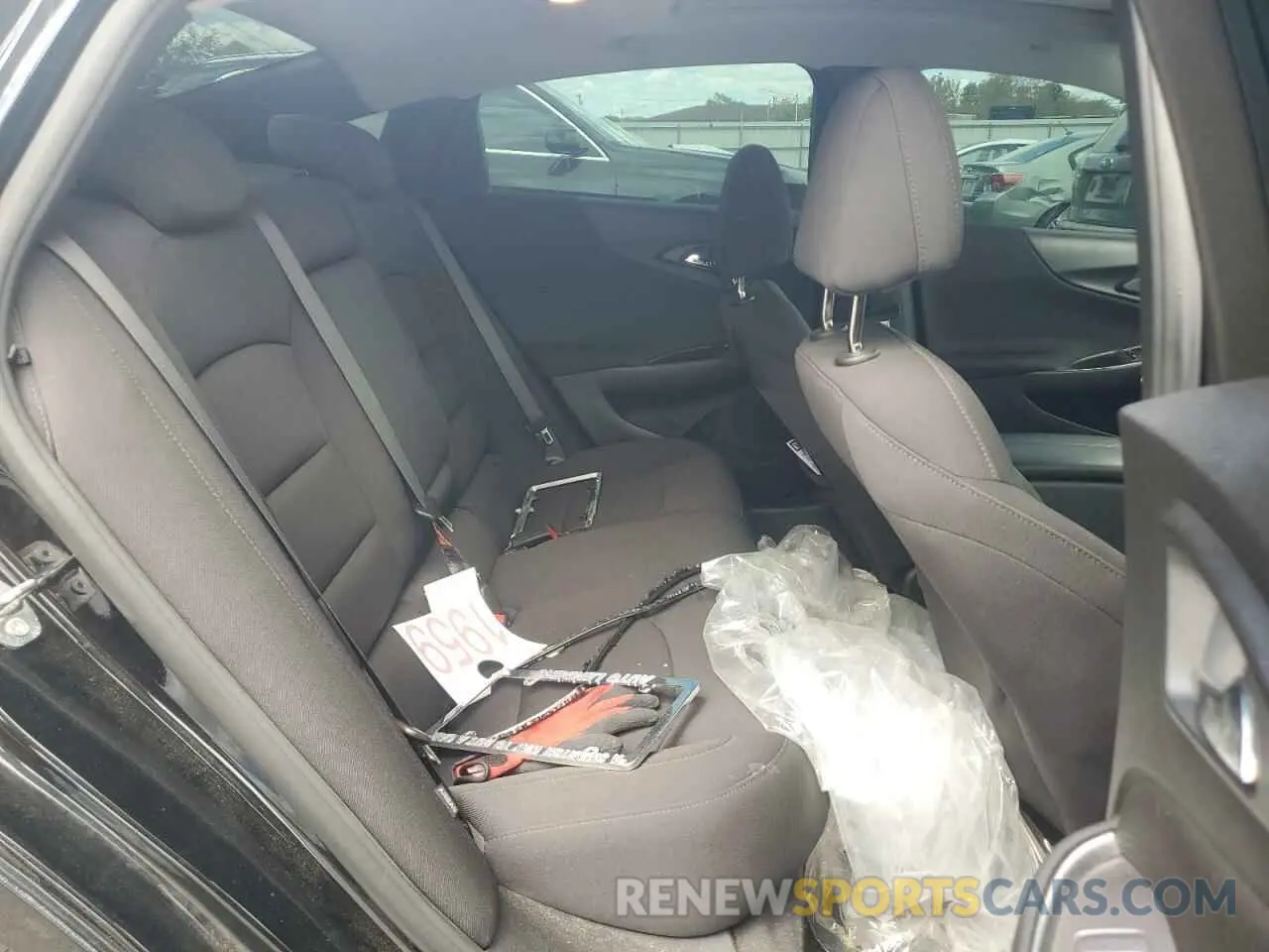 10 Photograph of a damaged car 1G1ZD5STXKF207472 CHEVROLET MALIBU 2019