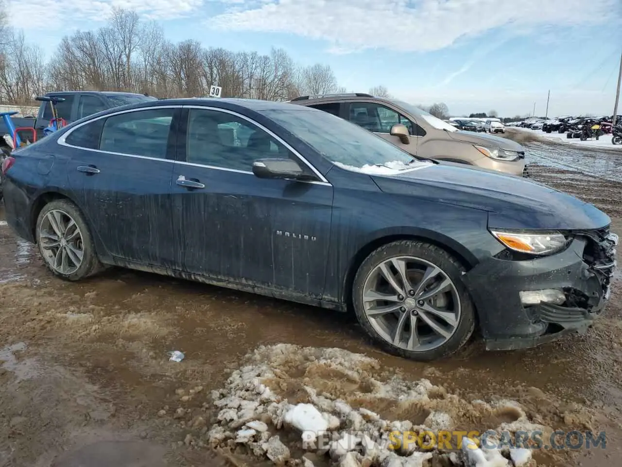 4 Photograph of a damaged car 1G1ZE5SX5KF152784 CHEVROLET MALIBU 2019
