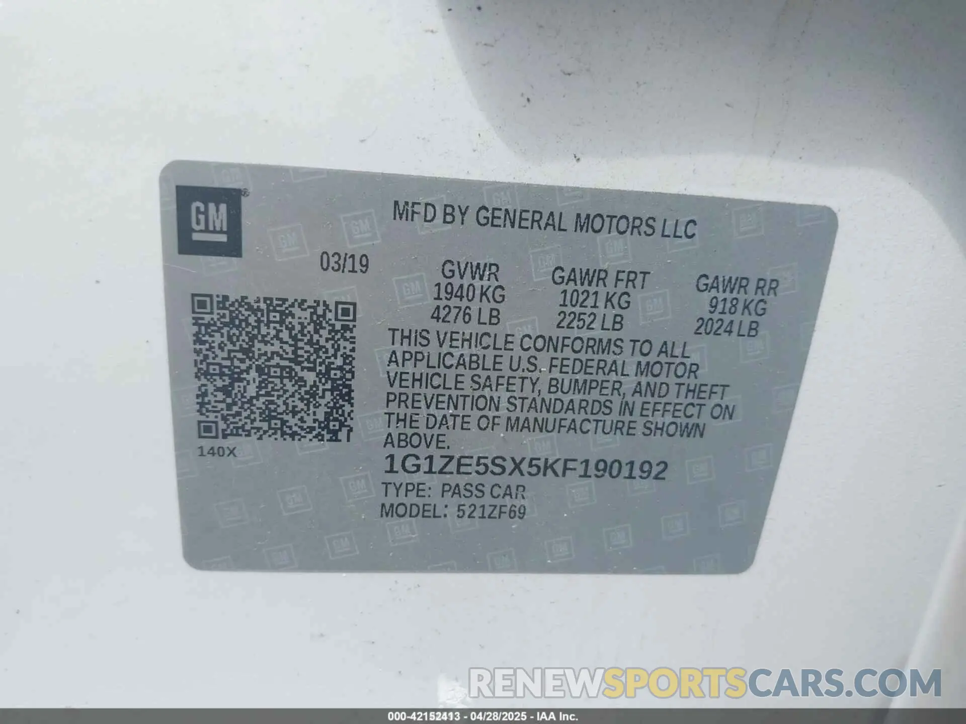 9 Photograph of a damaged car 1G1ZE5SX5KF190192 CHEVROLET MALIBU 2019