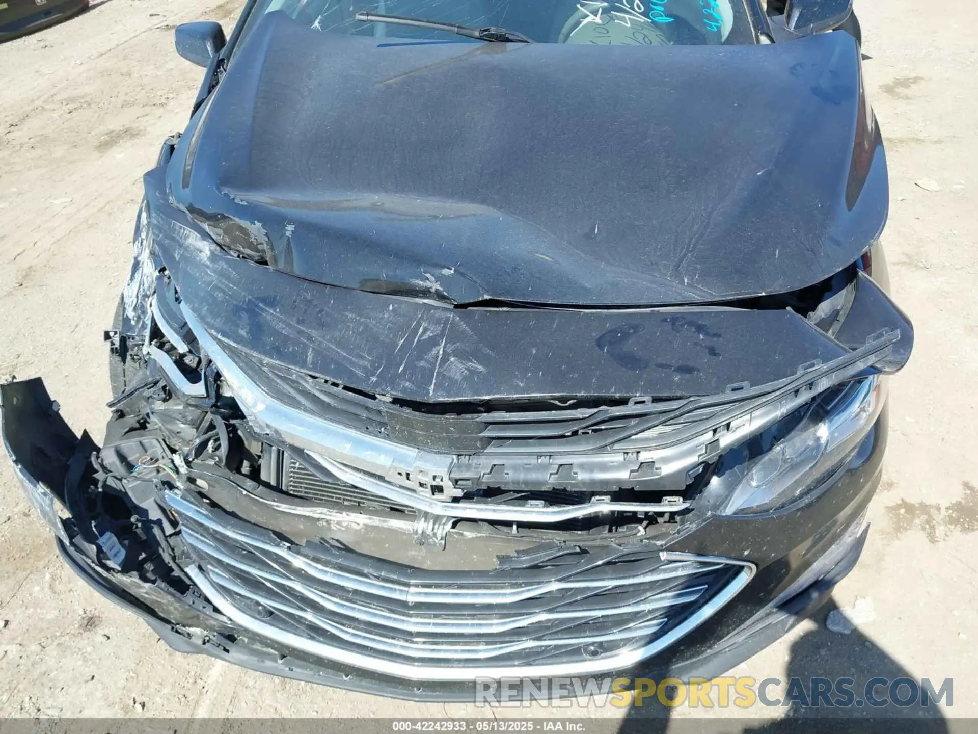10 Photograph of a damaged car 1G1ZE5SX8KF173743 CHEVROLET MALIBU 2019