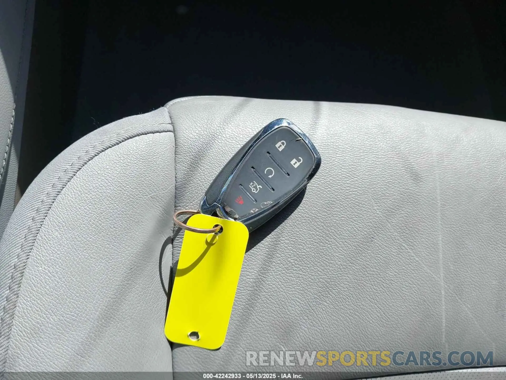 11 Photograph of a damaged car 1G1ZE5SX8KF173743 CHEVROLET MALIBU 2019