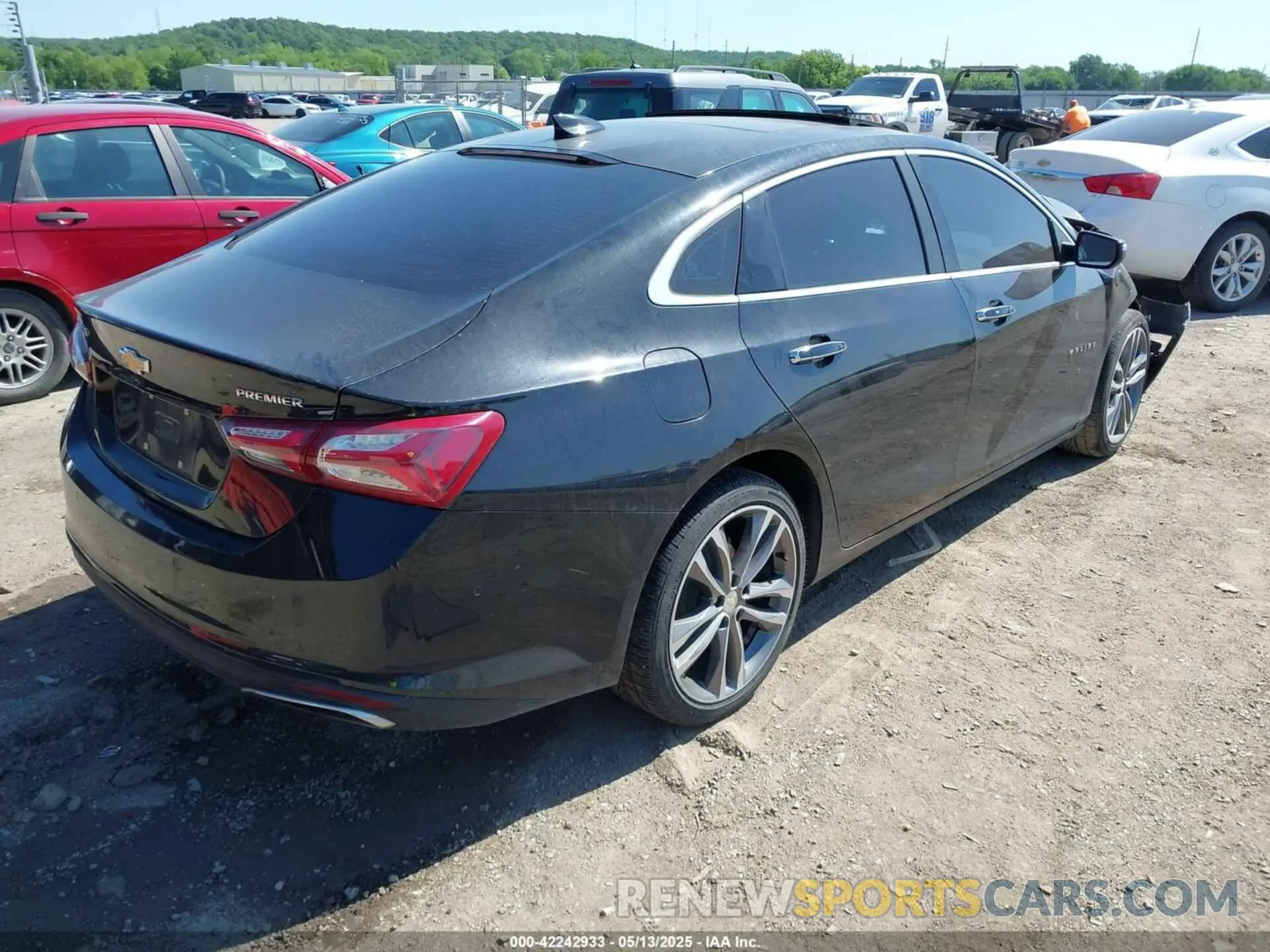 4 Photograph of a damaged car 1G1ZE5SX8KF173743 CHEVROLET MALIBU 2019