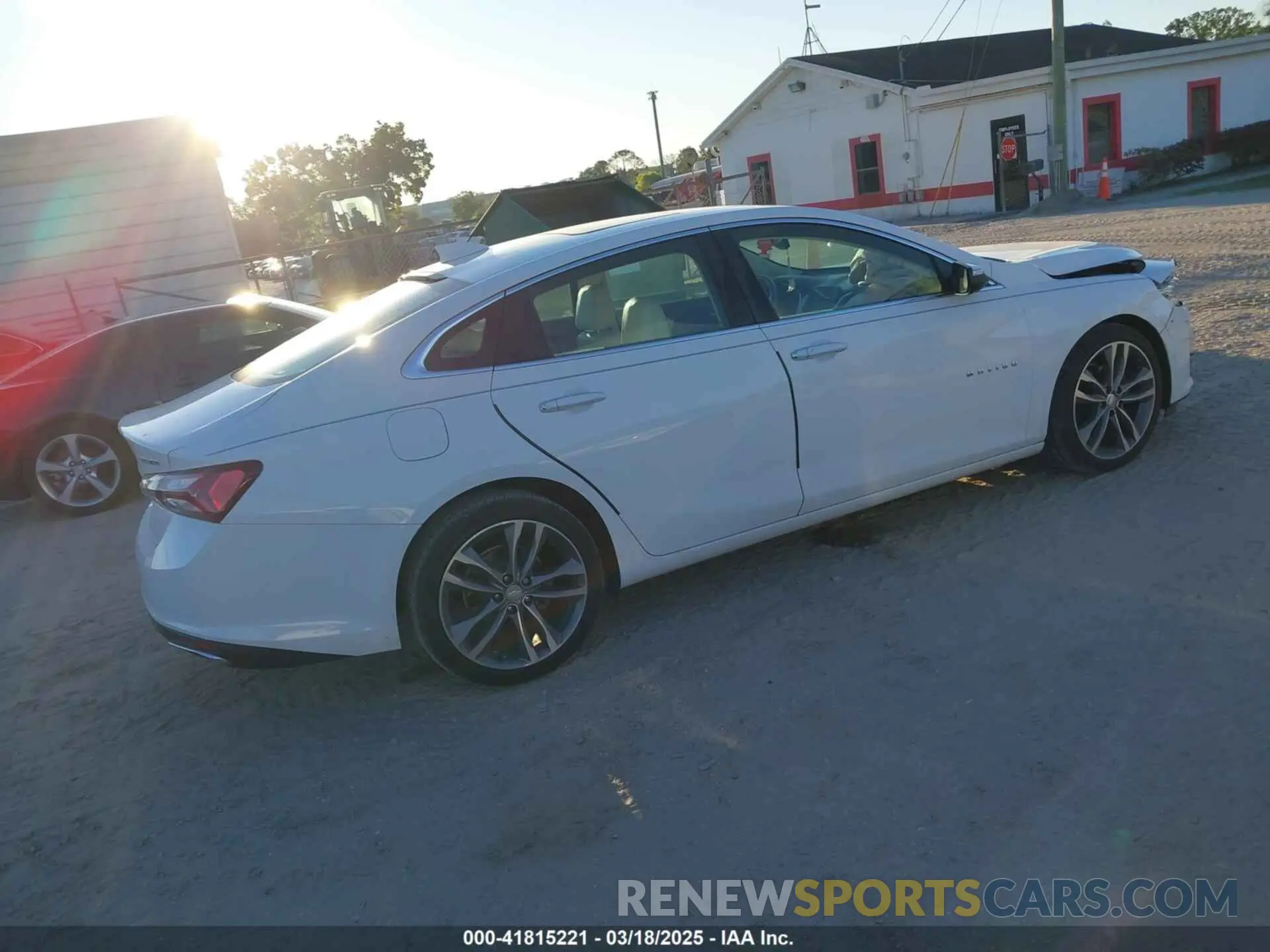 4 Photograph of a damaged car 1G1ZE5SX9KF153338 CHEVROLET MALIBU 2019