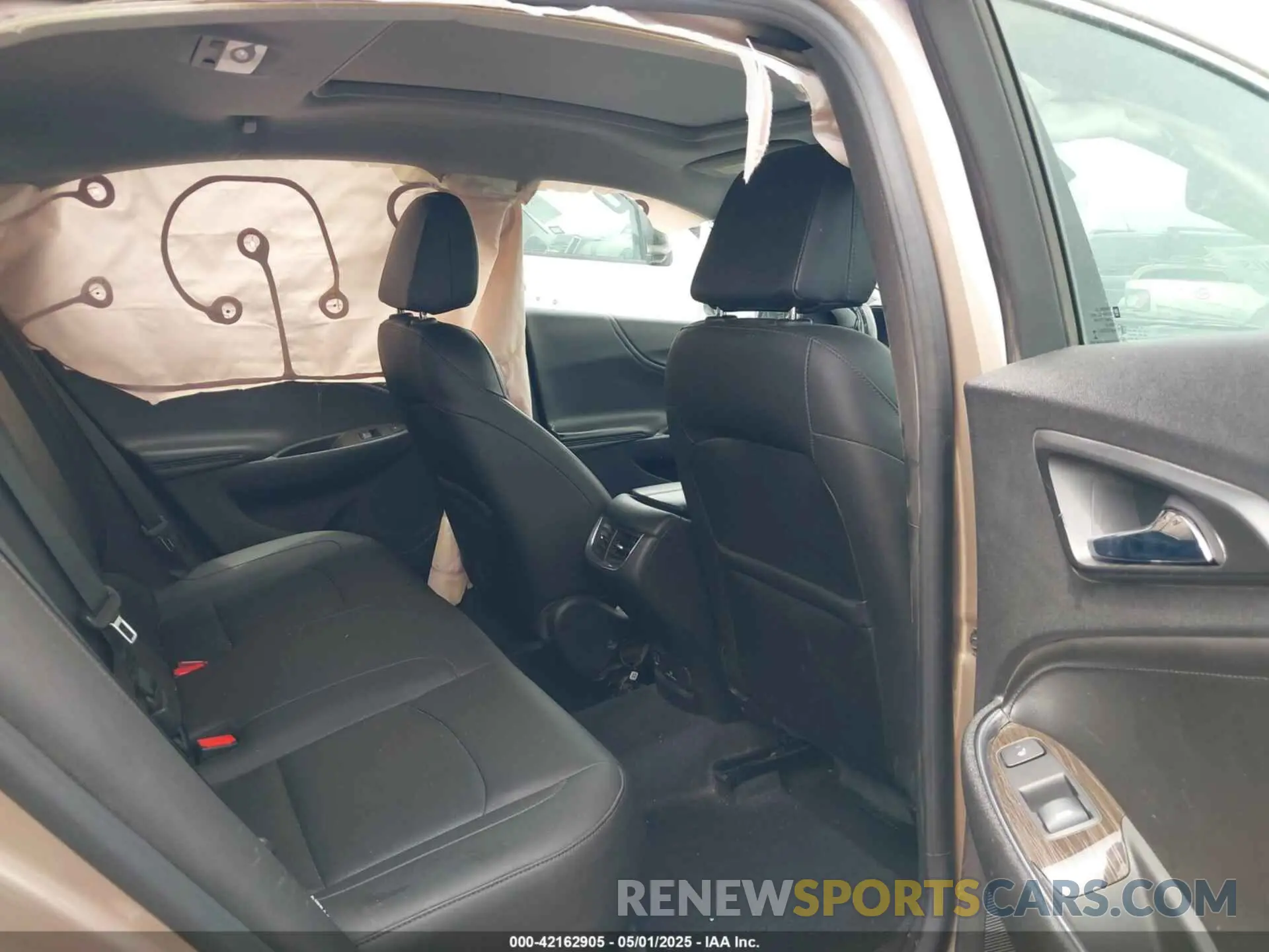 8 Photograph of a damaged car 1G1ZE5SXXKF102706 CHEVROLET MALIBU 2019