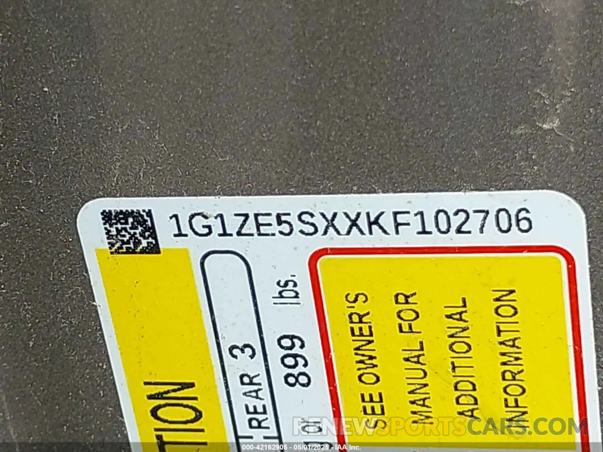9 Photograph of a damaged car 1G1ZE5SXXKF102706 CHEVROLET MALIBU 2019
