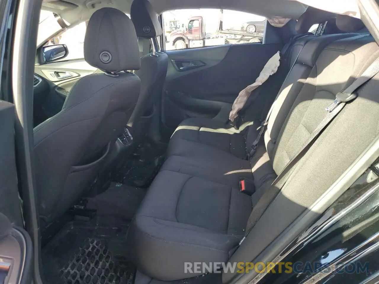 11 Photograph of a damaged car 1G1ZF5SU7KF176118 CHEVROLET MALIBU 2019