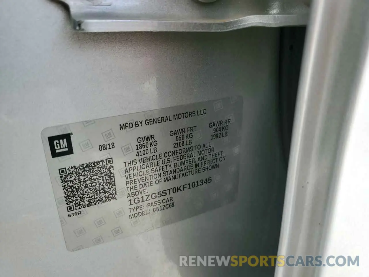 12 Photograph of a damaged car 1G1ZG5ST0KF101345 CHEVROLET MALIBU 2019