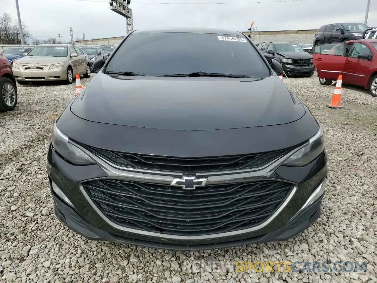 5 Photograph of a damaged car 1G1ZG5ST0KF179950 CHEVROLET MALIBU 2019