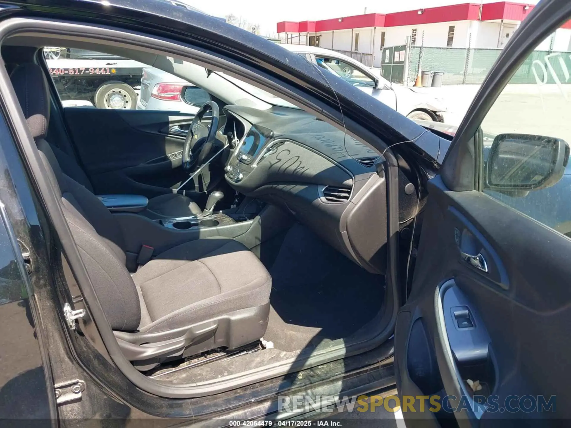 5 Photograph of a damaged car 1G1ZG5ST2KF218828 CHEVROLET MALIBU 2019