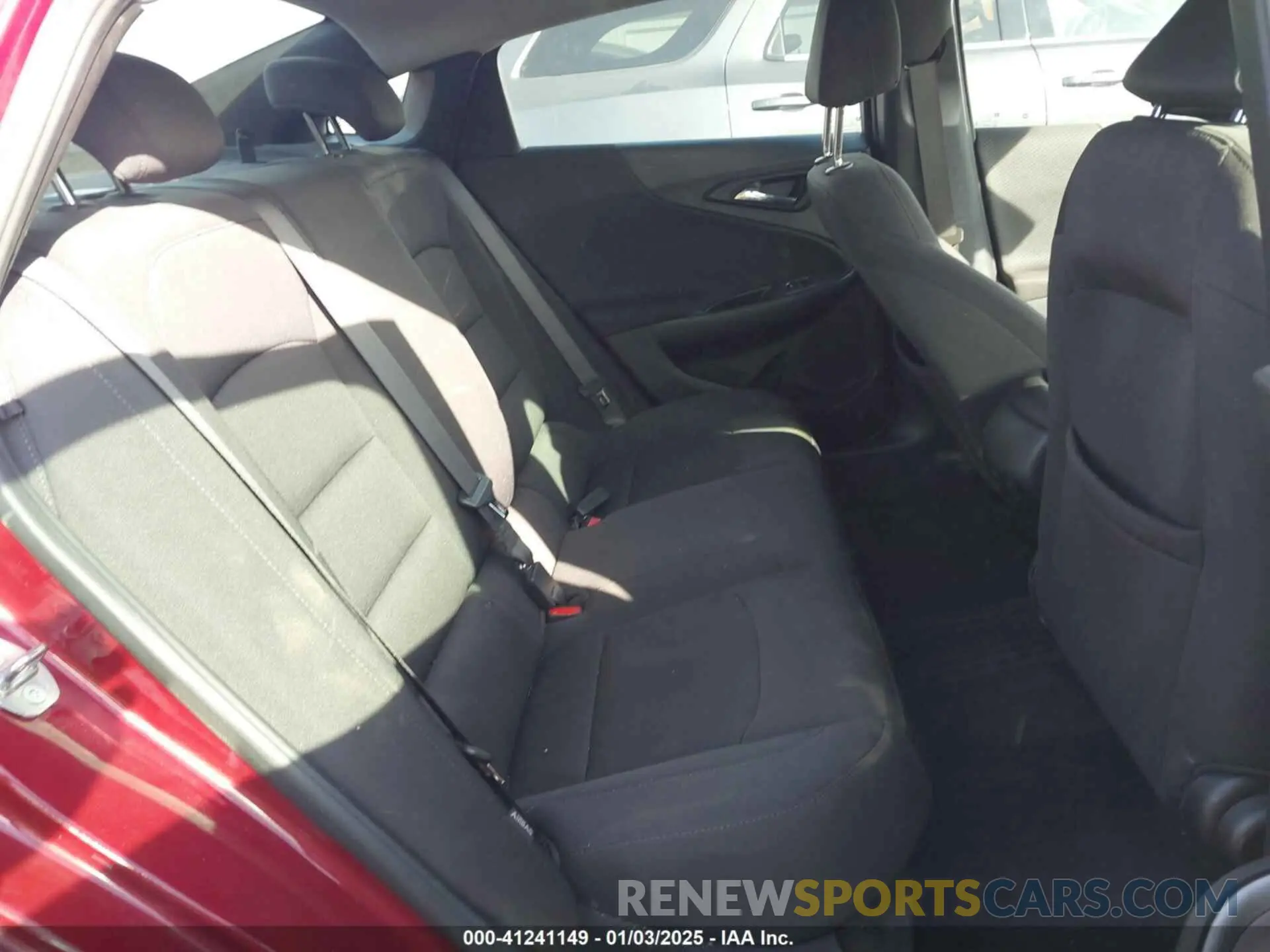 8 Photograph of a damaged car 1G1ZG5ST2KF219980 CHEVROLET MALIBU 2019