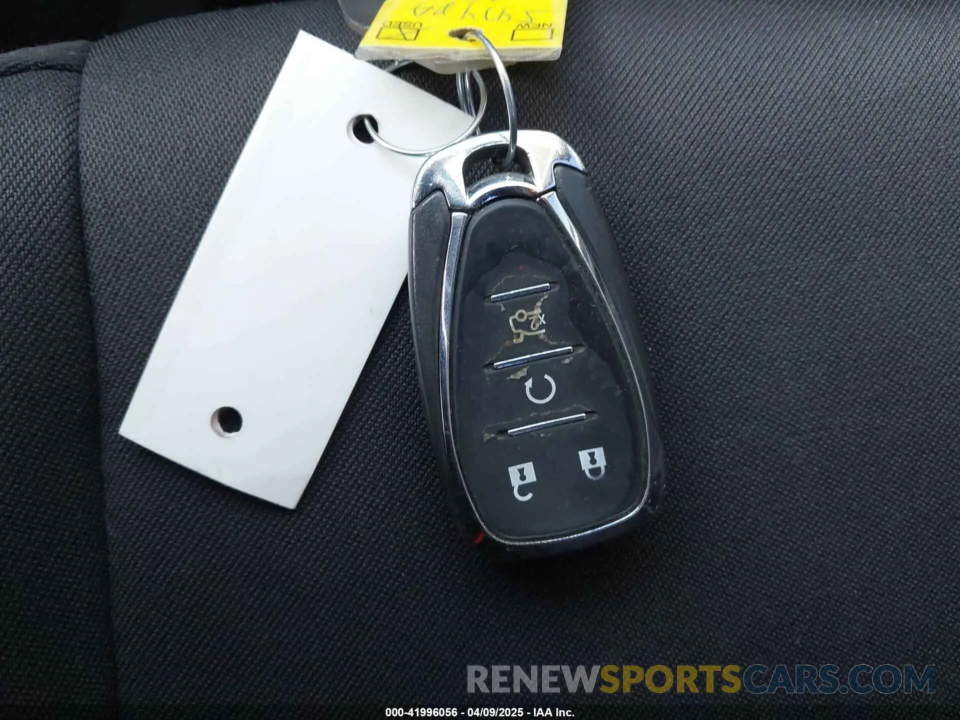 11 Photograph of a damaged car 1G1ZG5ST4KF199683 CHEVROLET MALIBU 2019