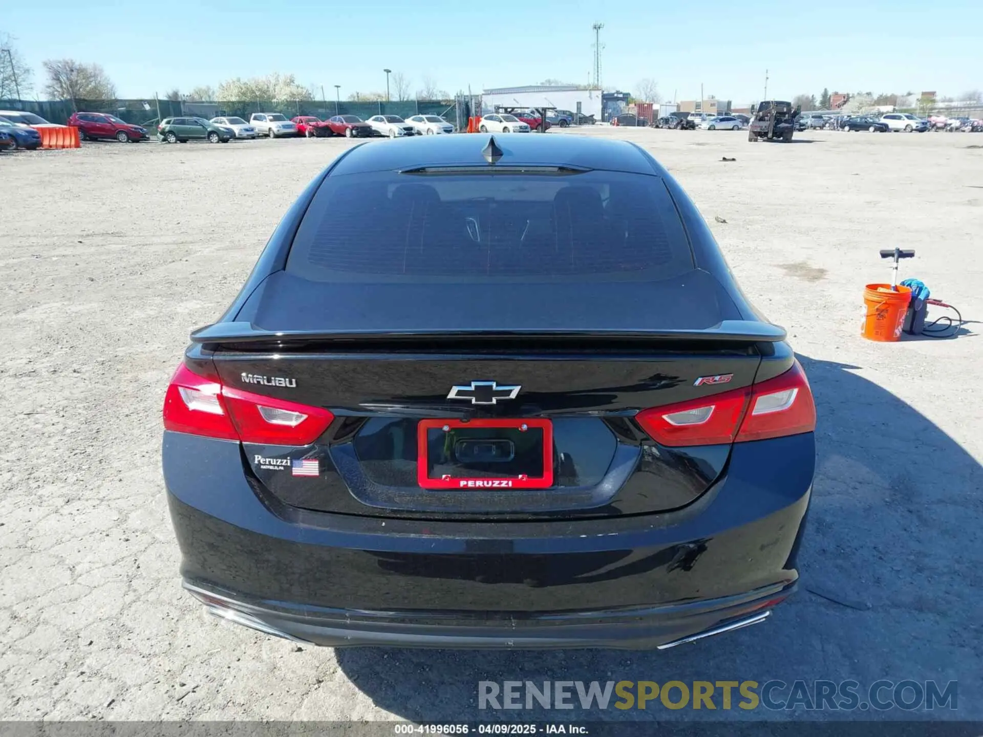 17 Photograph of a damaged car 1G1ZG5ST4KF199683 CHEVROLET MALIBU 2019