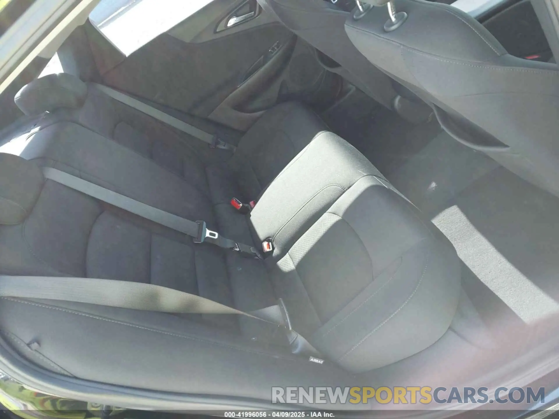 8 Photograph of a damaged car 1G1ZG5ST4KF199683 CHEVROLET MALIBU 2019
