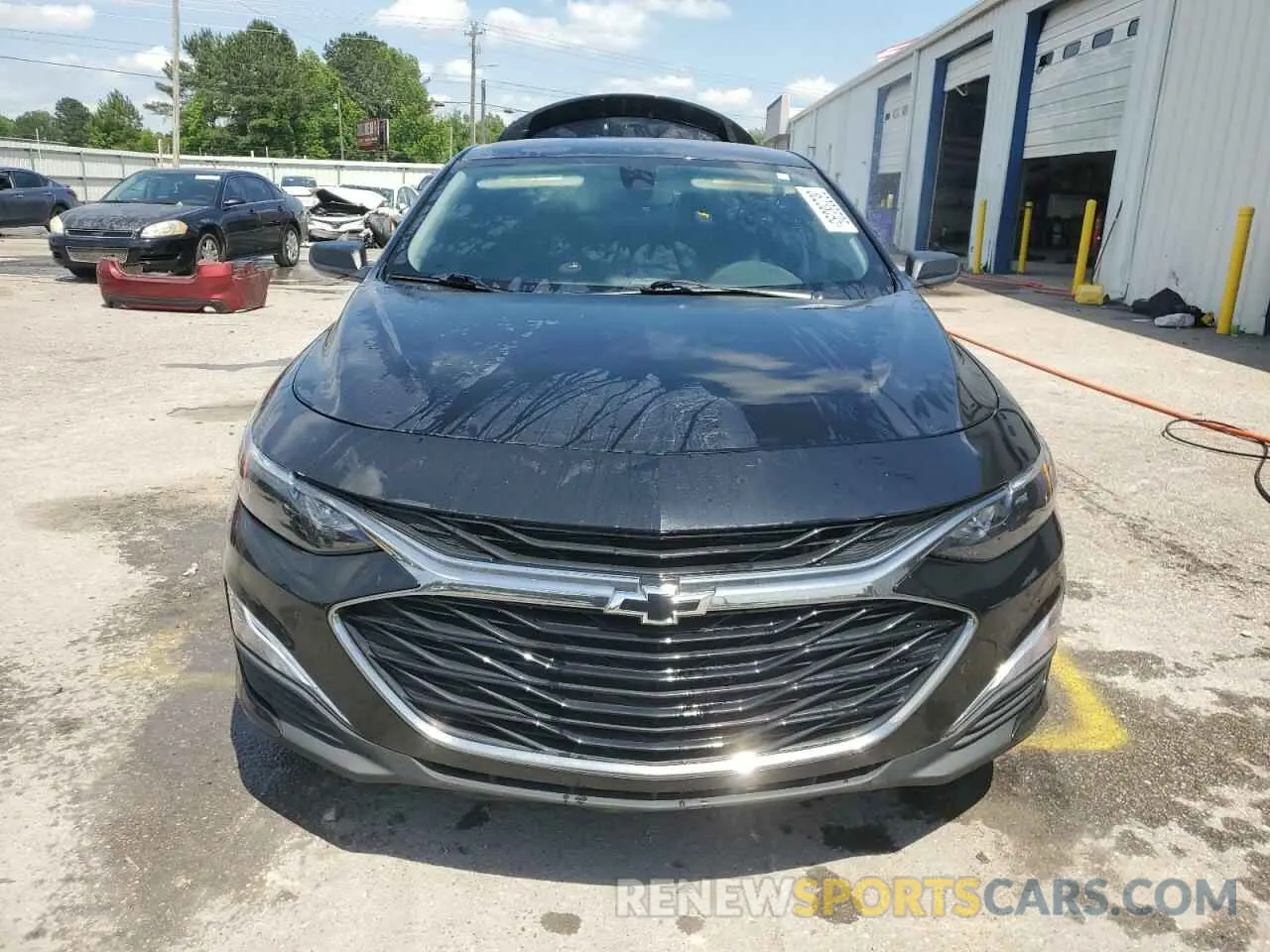5 Photograph of a damaged car 1G1ZG5ST4KF213663 CHEVROLET MALIBU 2019