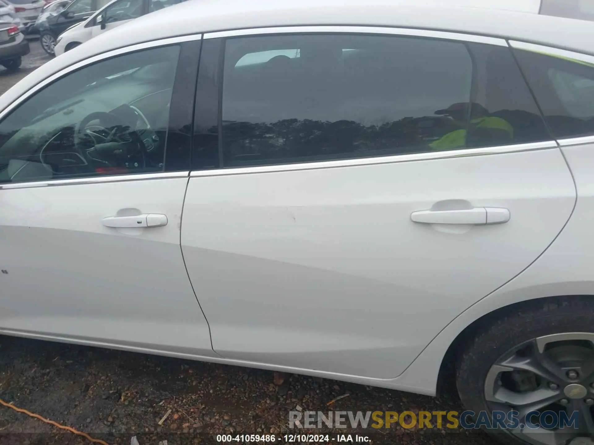 14 Photograph of a damaged car 1G1ZG5ST5KF203613 CHEVROLET MALIBU 2019