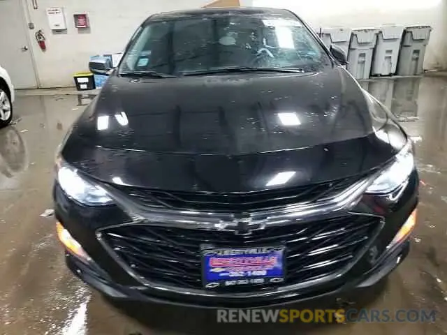 13 Photograph of a damaged car 1G1ZG5ST6KF162926 CHEVROLET MALIBU 2019