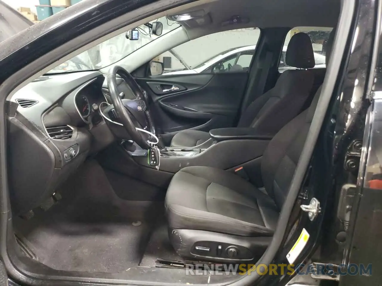 7 Photograph of a damaged car 1G1ZG5ST6KF162926 CHEVROLET MALIBU 2019