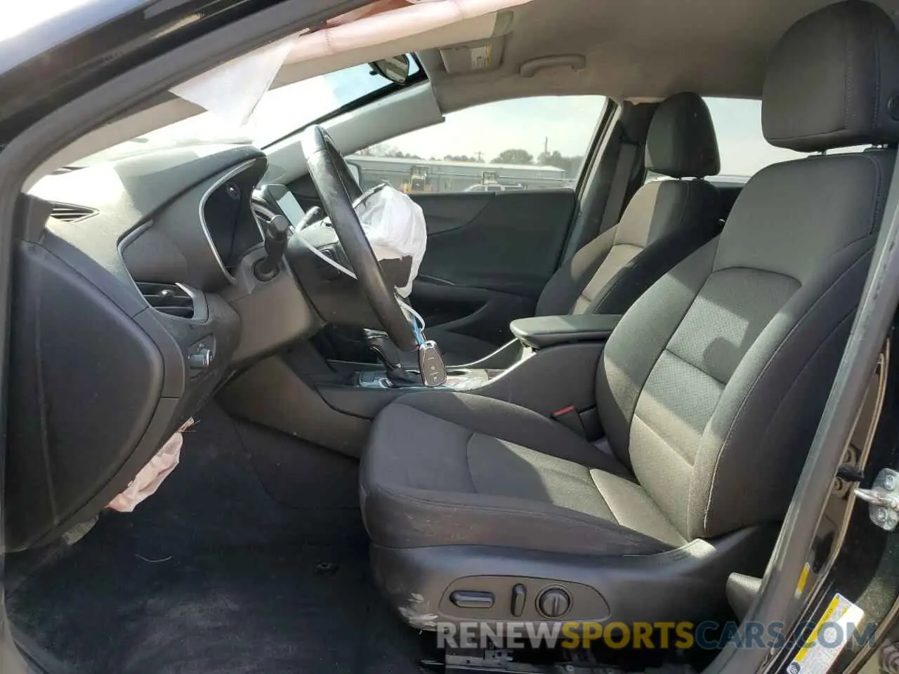 7 Photograph of a damaged car 1G1ZG5ST6KF188670 CHEVROLET MALIBU 2019