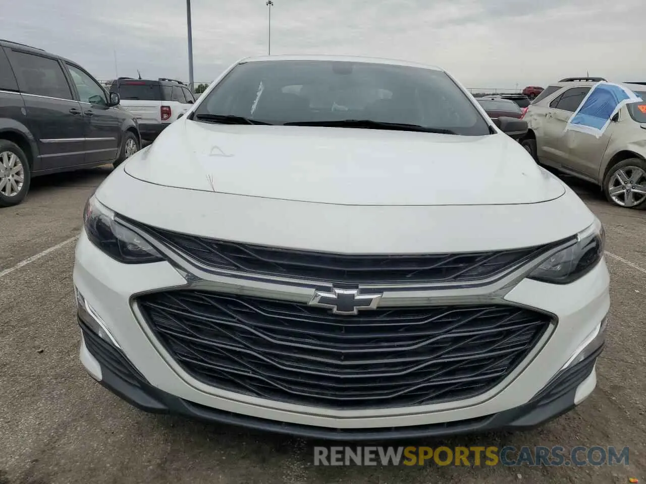 5 Photograph of a damaged car 1G1ZG5ST8KF188685 CHEVROLET MALIBU 2019