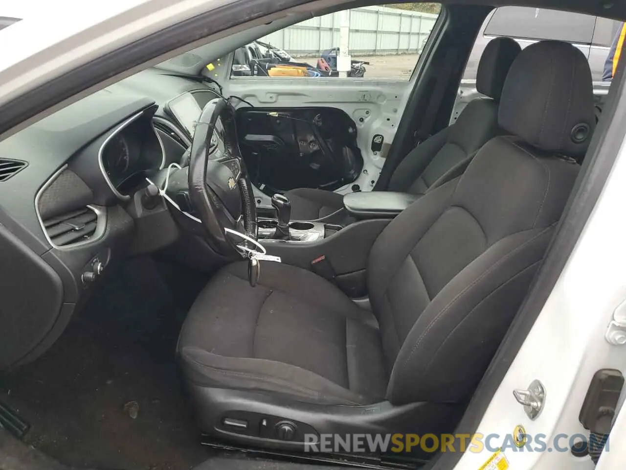 7 Photograph of a damaged car 1G1ZG5ST8KF188685 CHEVROLET MALIBU 2019