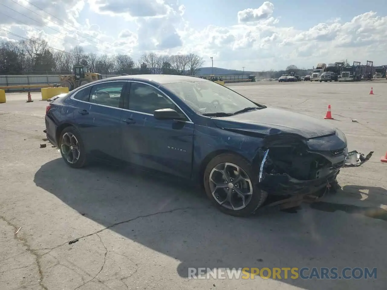 4 Photograph of a damaged car 1G1ZG5ST9KF184127 CHEVROLET MALIBU 2019