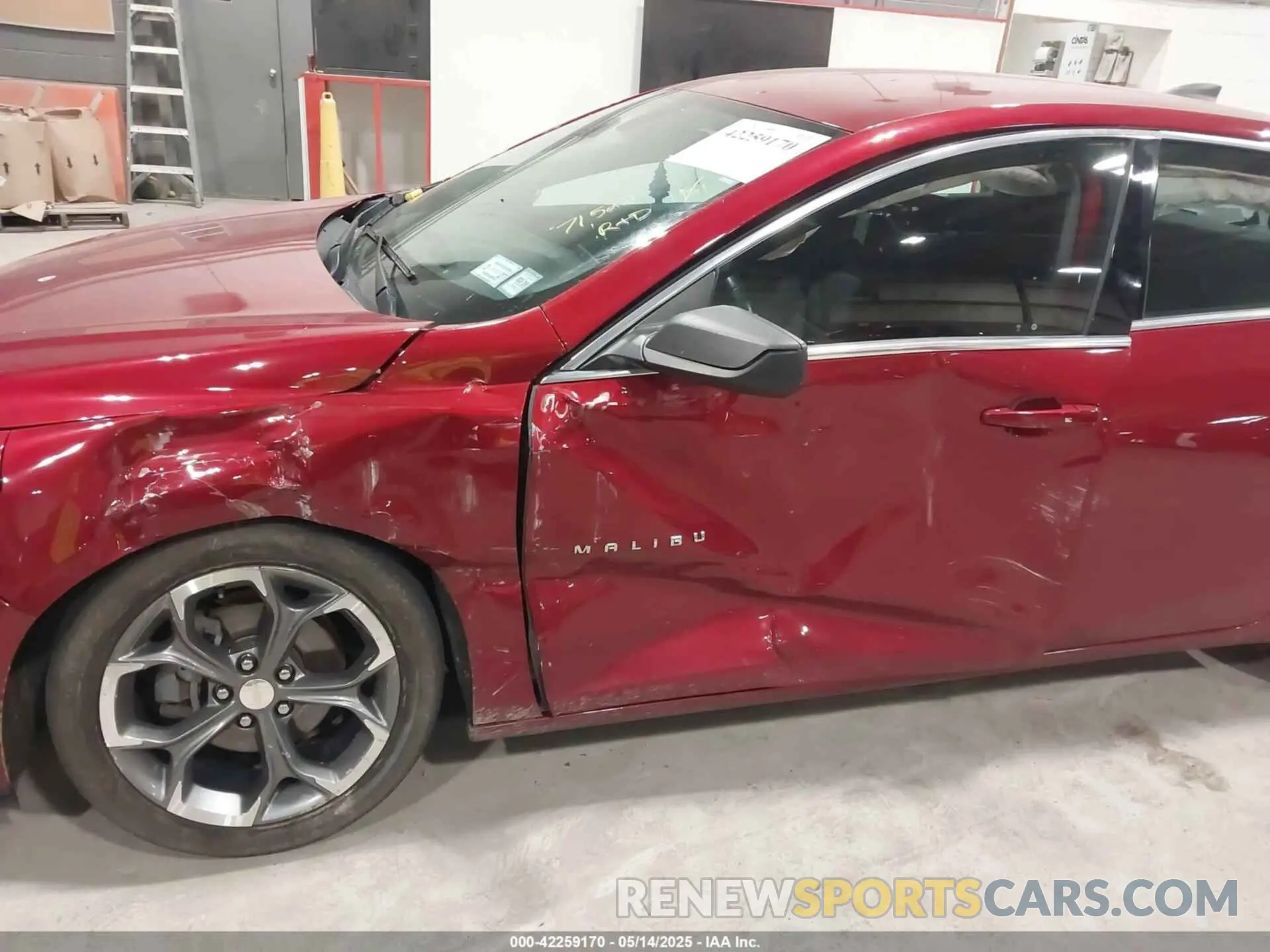 6 Photograph of a damaged car 1G1ZG5ST9KF205106 CHEVROLET MALIBU 2019