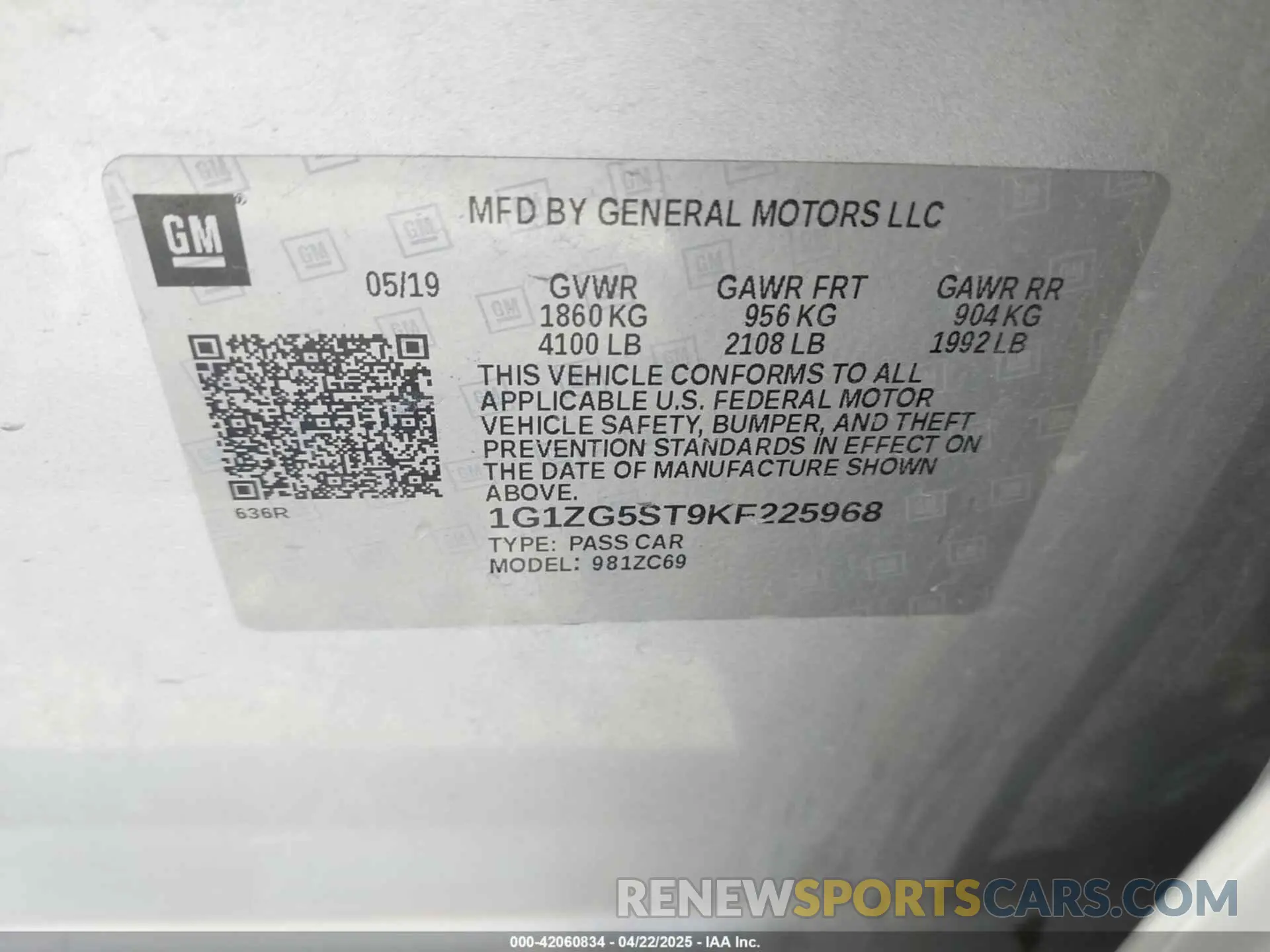 9 Photograph of a damaged car 1G1ZG5ST9KF225968 CHEVROLET MALIBU 2019