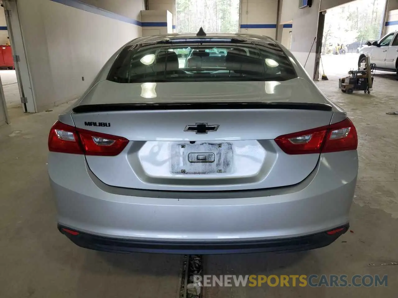 6 Photograph of a damaged car 1G1ZB5ST0LF013881 CHEVROLET MALIBU 2020