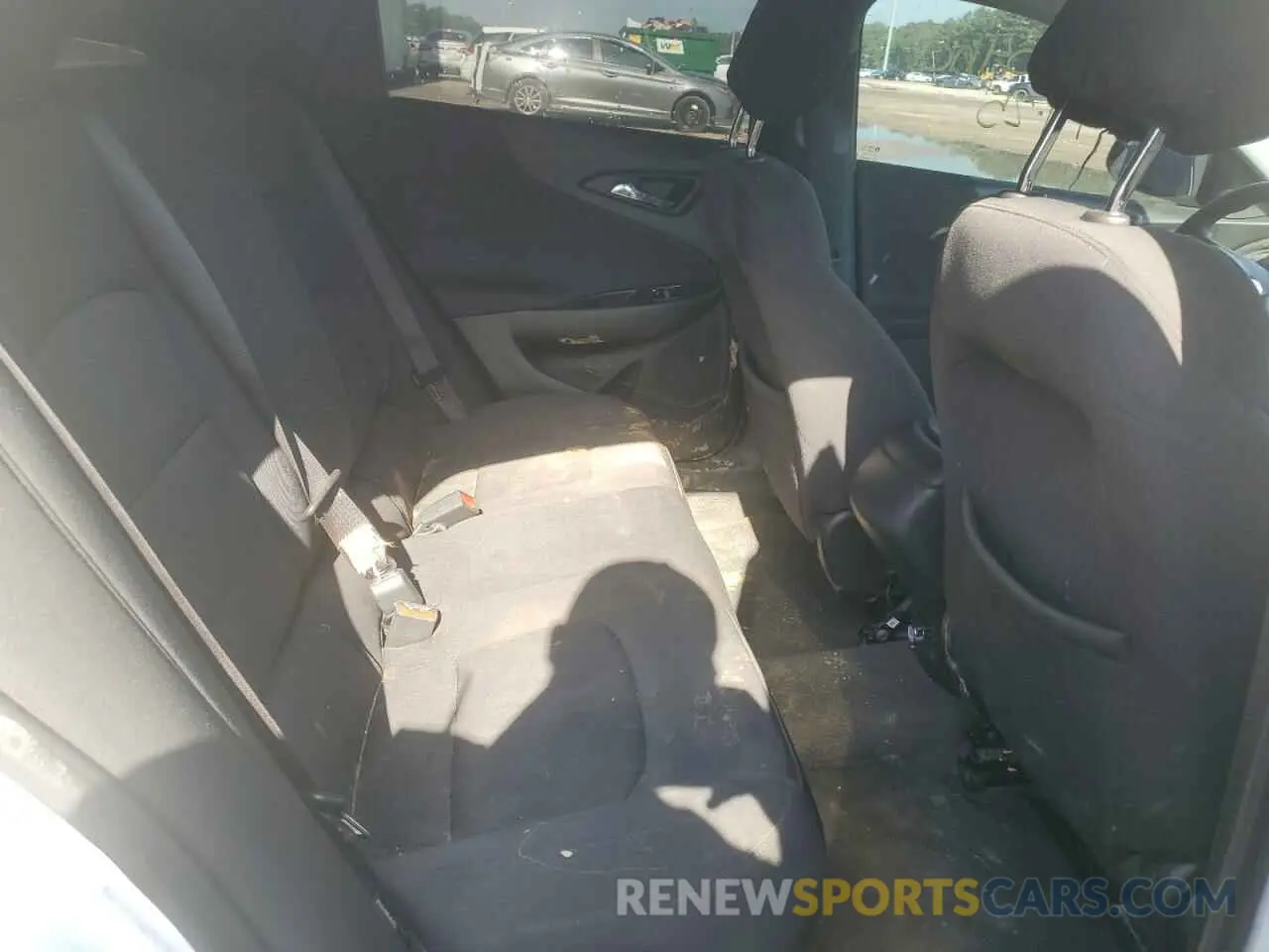 10 Photograph of a damaged car 1G1ZB5ST0LF085700 CHEVROLET MALIBU 2020