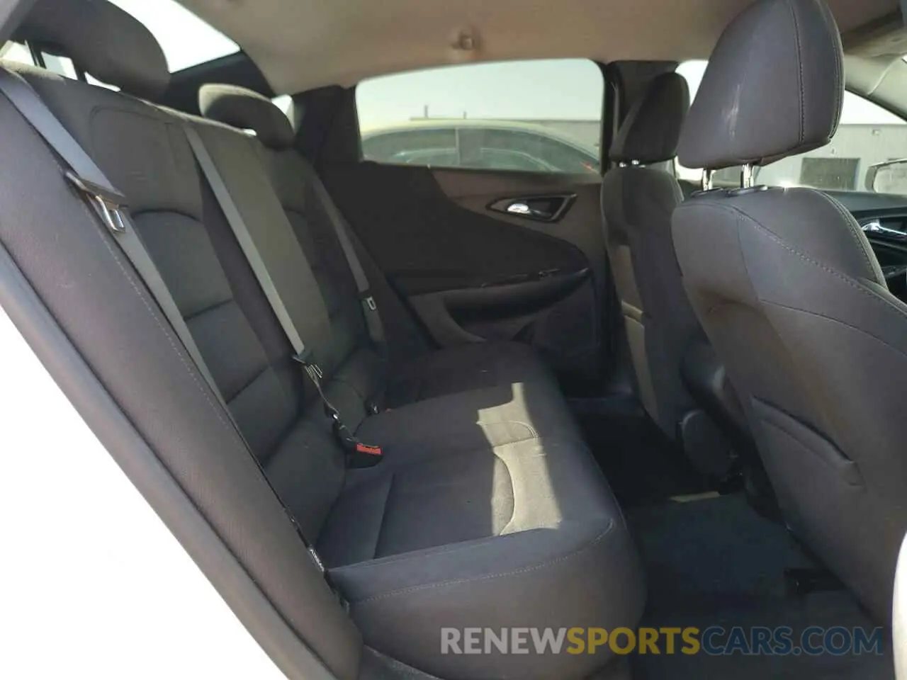 10 Photograph of a damaged car 1G1ZB5ST0LF120915 CHEVROLET MALIBU 2020