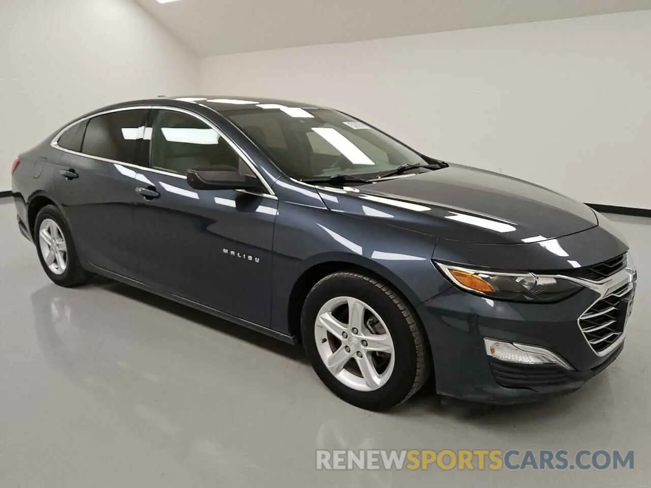 4 Photograph of a damaged car 1G1ZB5ST1LF017387 CHEVROLET MALIBU 2020