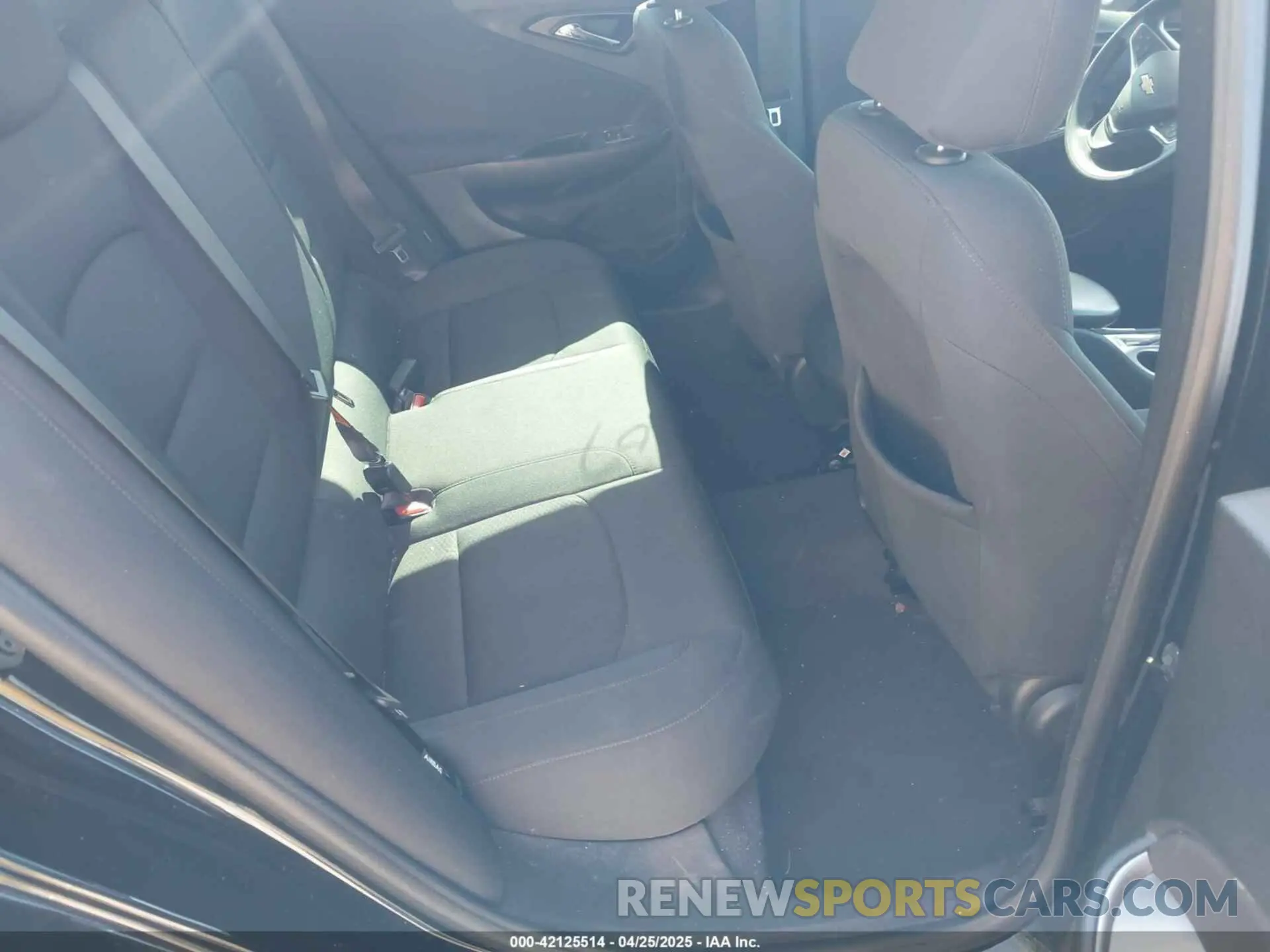 8 Photograph of a damaged car 1G1ZB5ST1LF149727 CHEVROLET MALIBU 2020