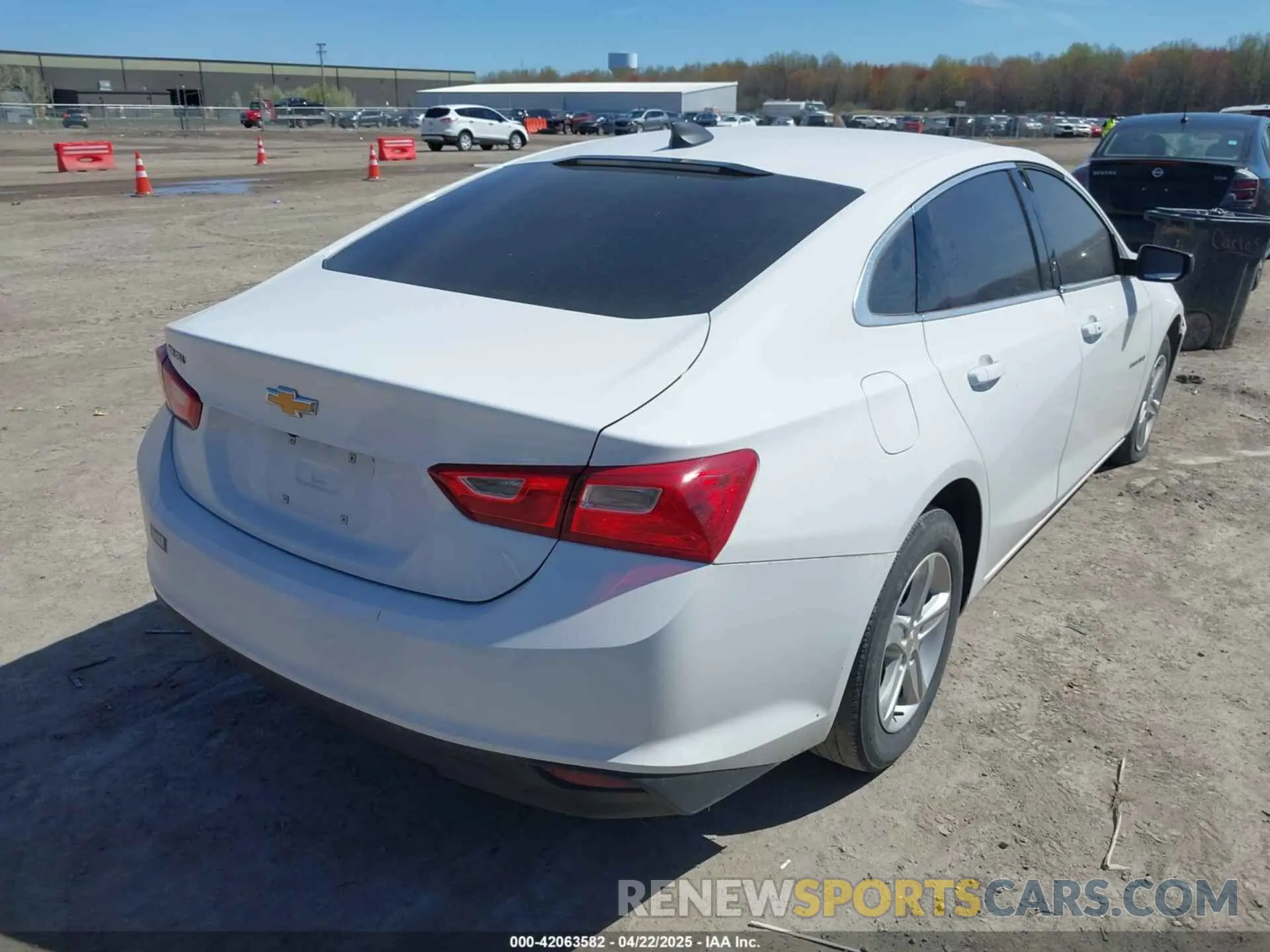 4 Photograph of a damaged car 1G1ZB5ST2LF098965 CHEVROLET MALIBU 2020
