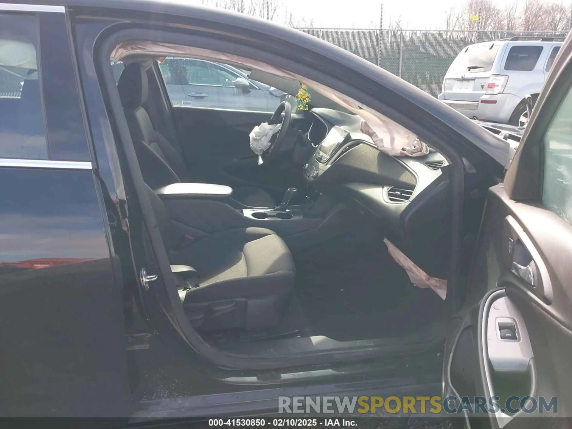 5 Photograph of a damaged car 1G1ZB5ST2LF138266 CHEVROLET MALIBU 2020