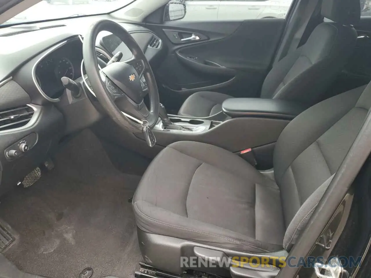 7 Photograph of a damaged car 1G1ZB5ST3LF003846 CHEVROLET MALIBU 2020