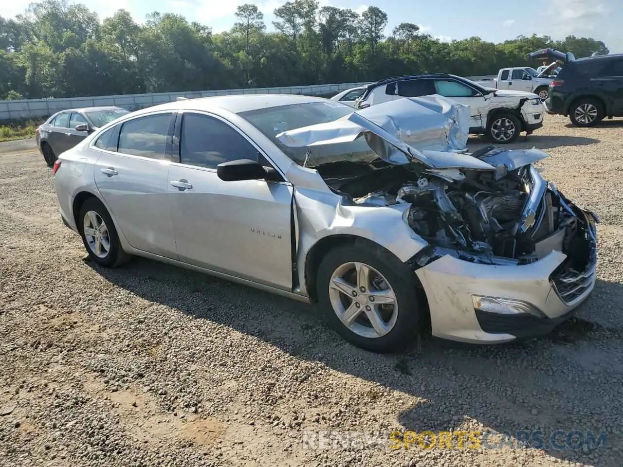 4 Photograph of a damaged car 1G1ZB5ST3LF029914 CHEVROLET MALIBU 2020