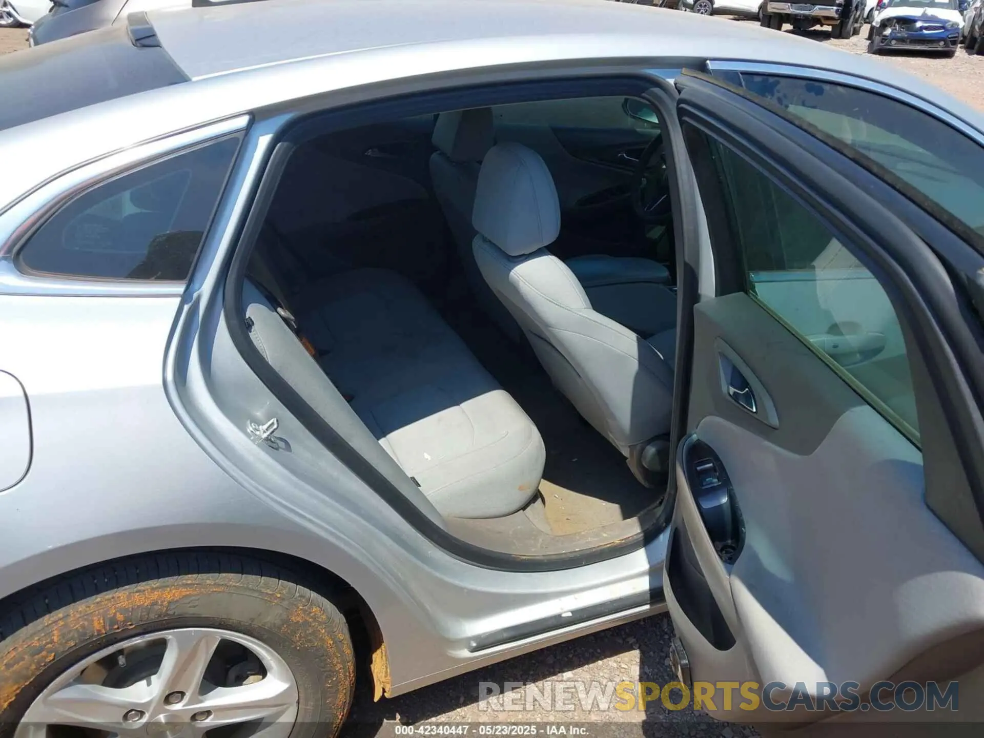 7 Photograph of a damaged car 1G1ZB5ST3LF081737 CHEVROLET MALIBU 2020