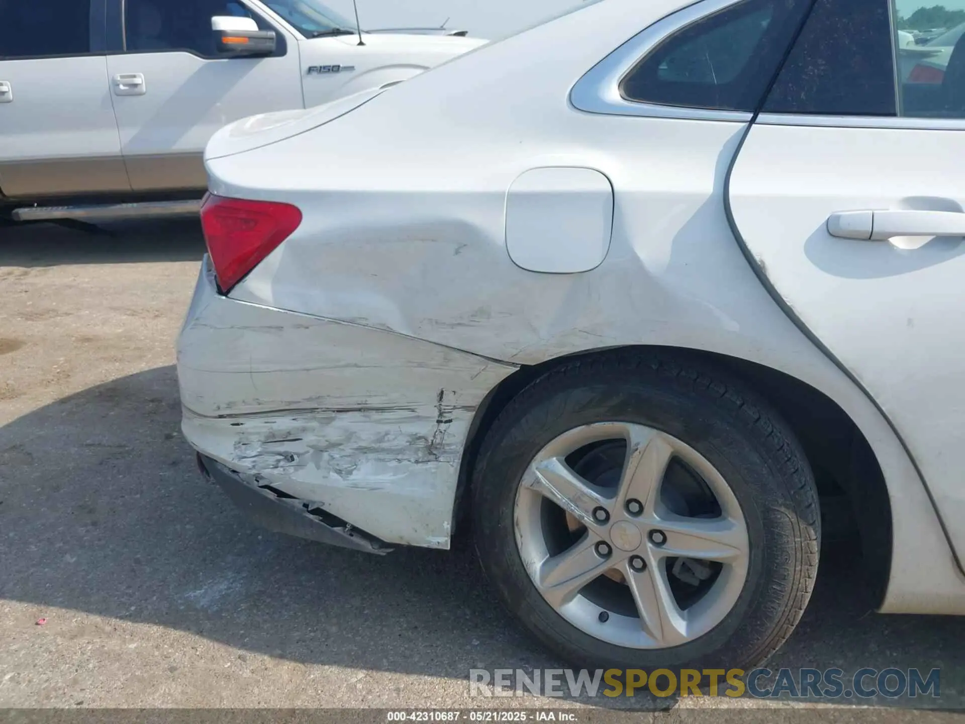 6 Photograph of a damaged car 1G1ZB5ST3LF123467 CHEVROLET MALIBU 2020