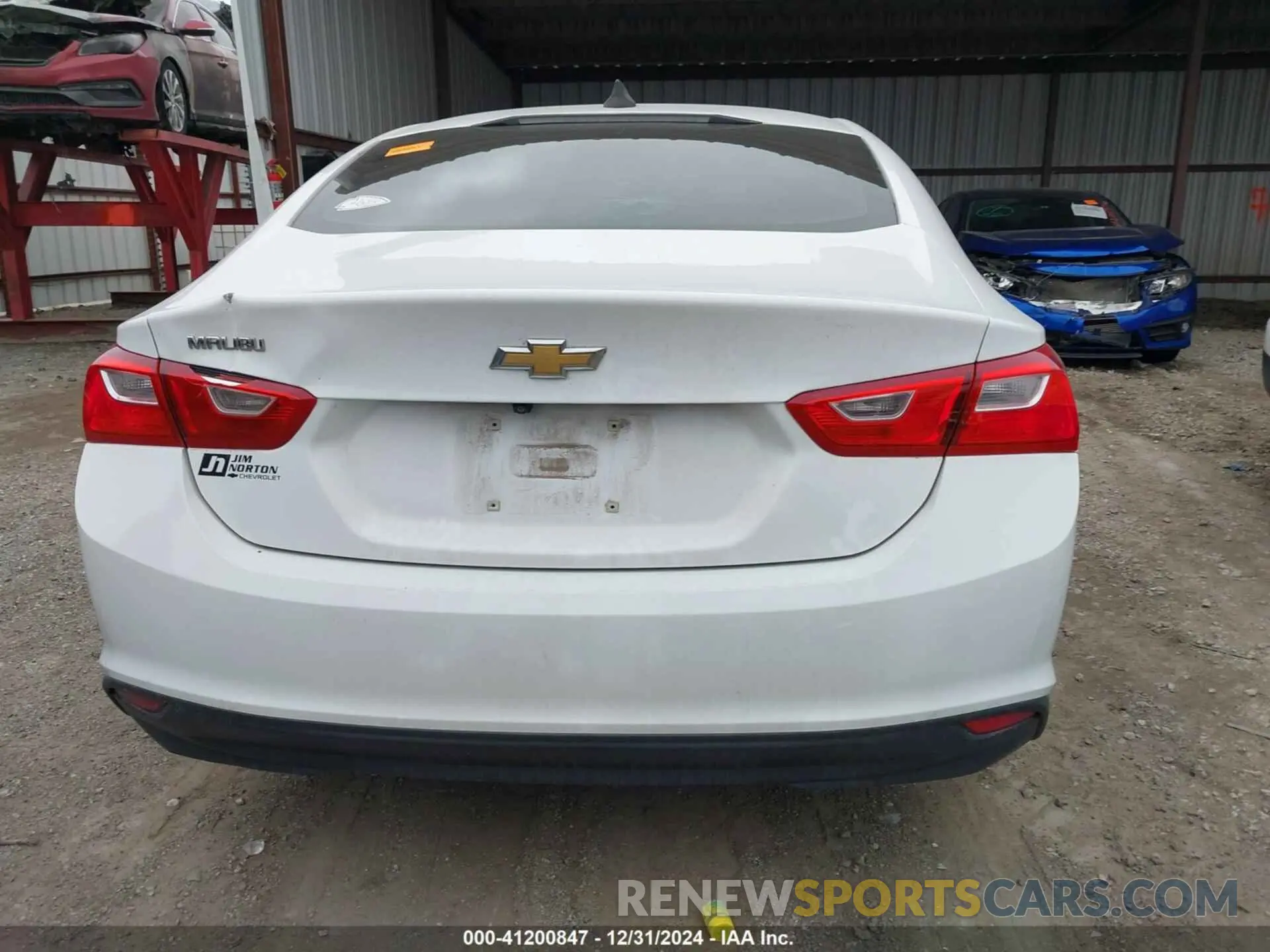 17 Photograph of a damaged car 1G1ZB5ST5LF000852 CHEVROLET MALIBU 2020