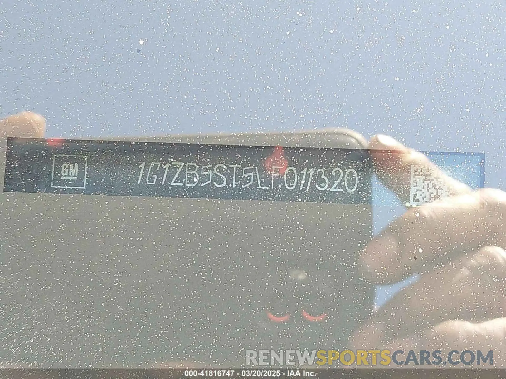 9 Photograph of a damaged car 1G1ZB5ST5LF011320 CHEVROLET MALIBU 2020