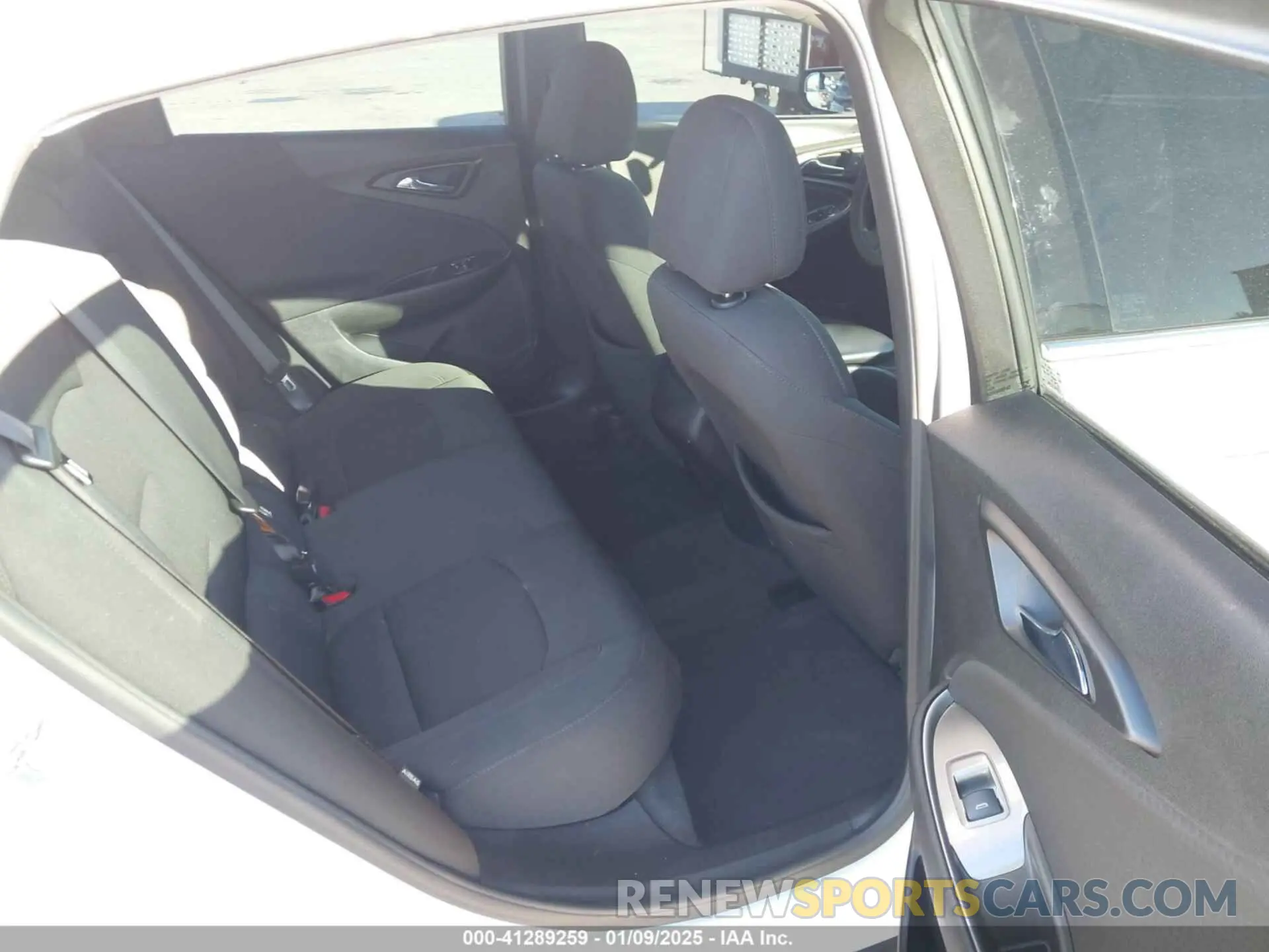 8 Photograph of a damaged car 1G1ZB5ST5LF018946 CHEVROLET MALIBU 2020