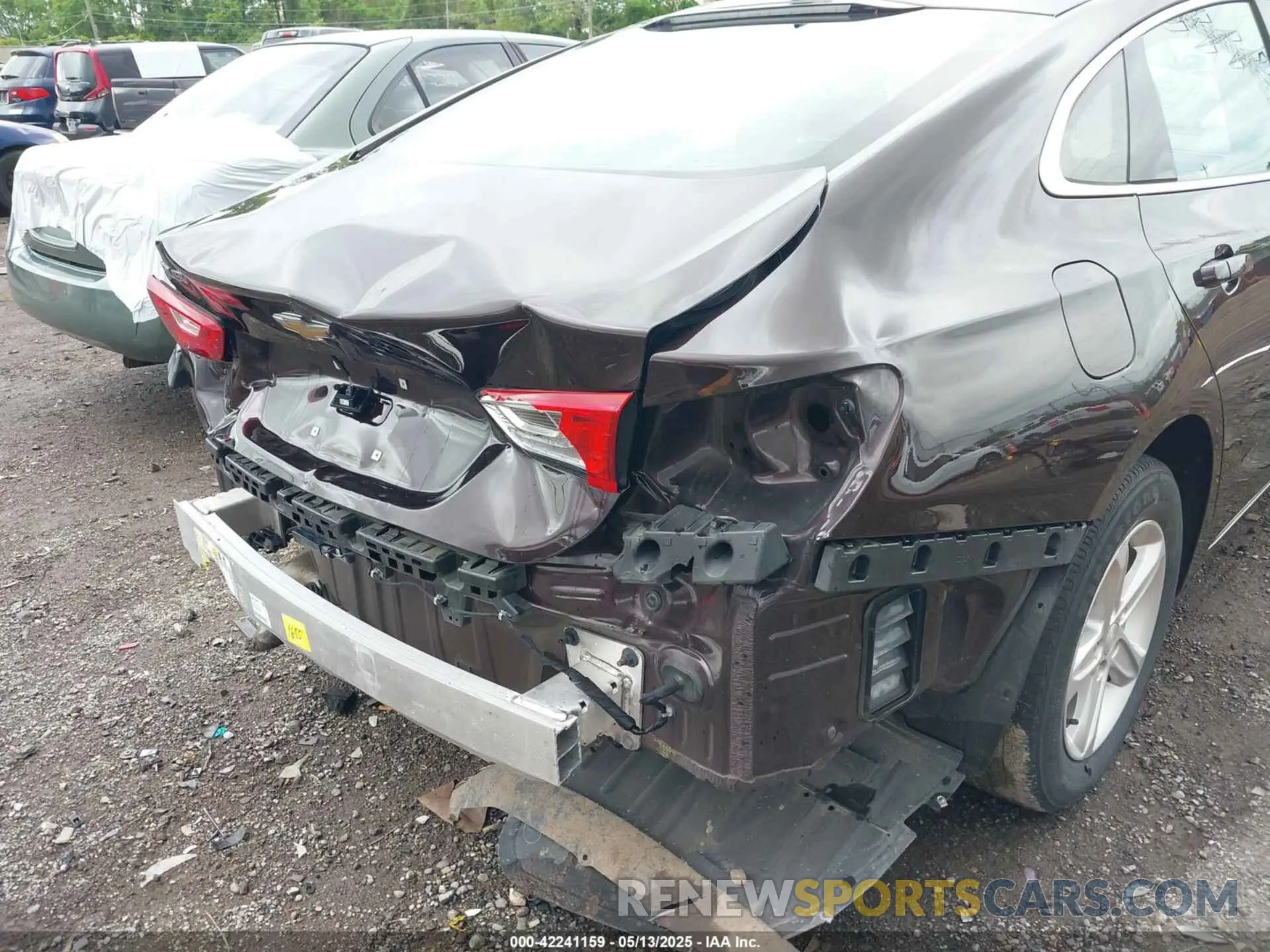 6 Photograph of a damaged car 1G1ZB5ST7LF010556 CHEVROLET MALIBU 2020