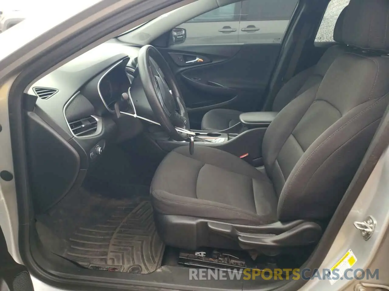 7 Photograph of a damaged car 1G1ZB5ST7LF120524 CHEVROLET MALIBU 2020