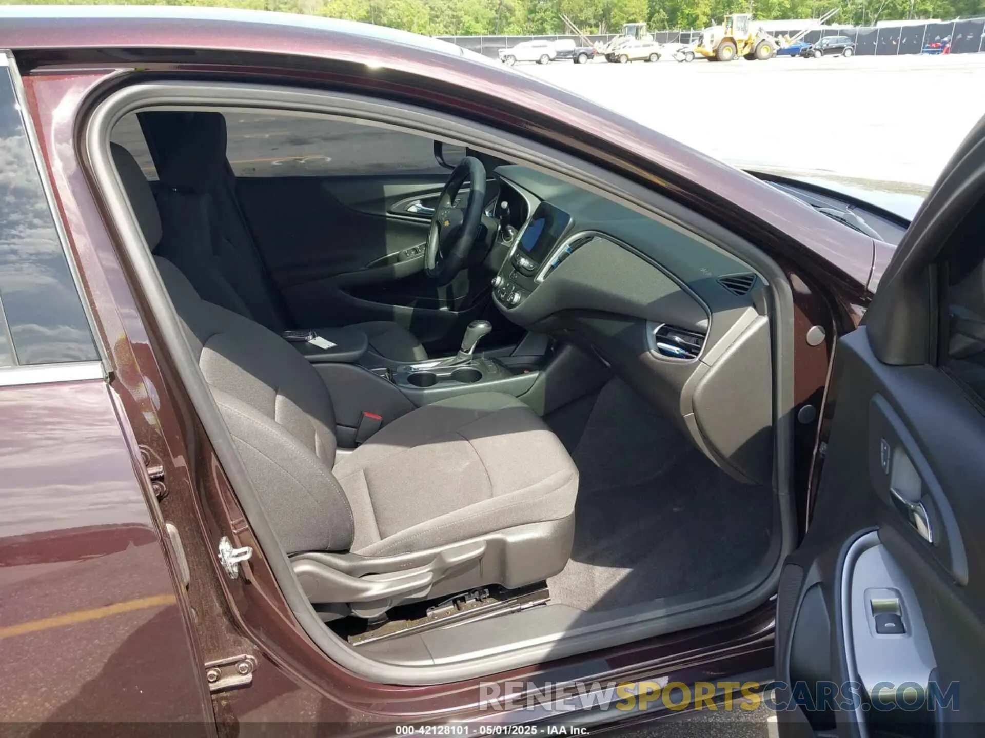 5 Photograph of a damaged car 1G1ZB5ST9LF141374 CHEVROLET MALIBU 2020